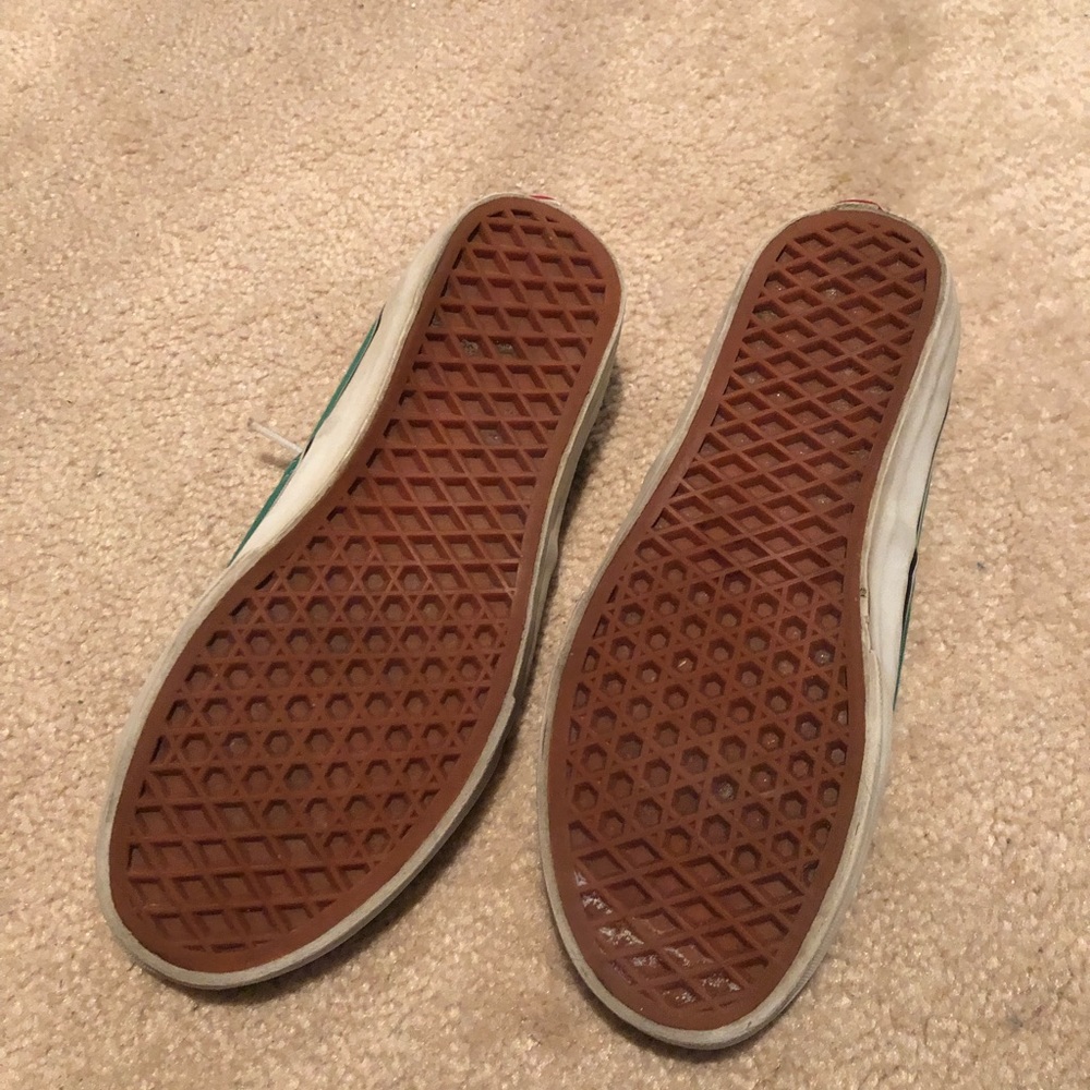 Vans - Picture 2 of 2